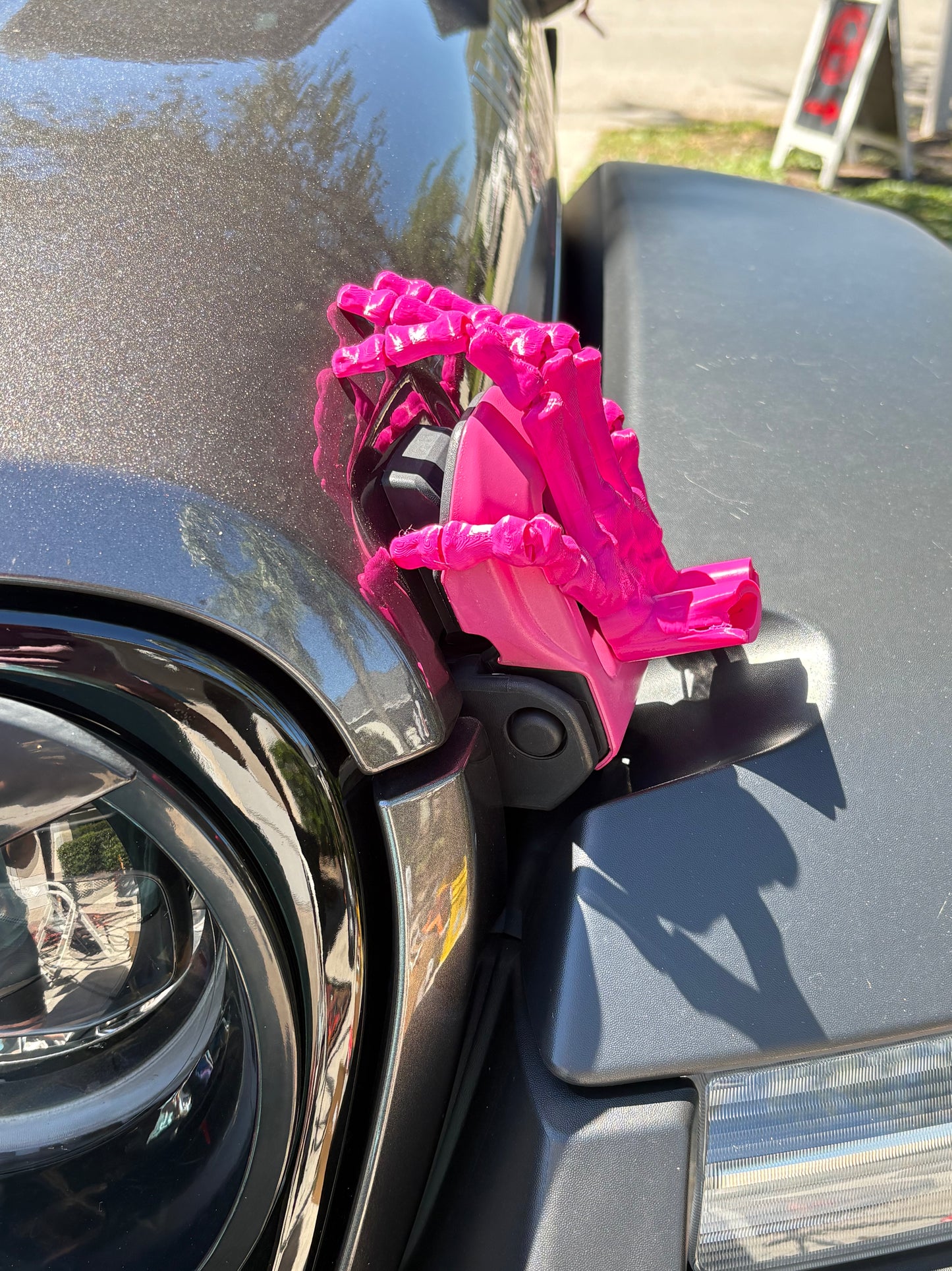 Flexi Skeleton Hands Set| 3D Printed Flexible Skeleton Fingers | Car & Grille Accessories | Spooky Halloween Decor | Zip Tie Attachment