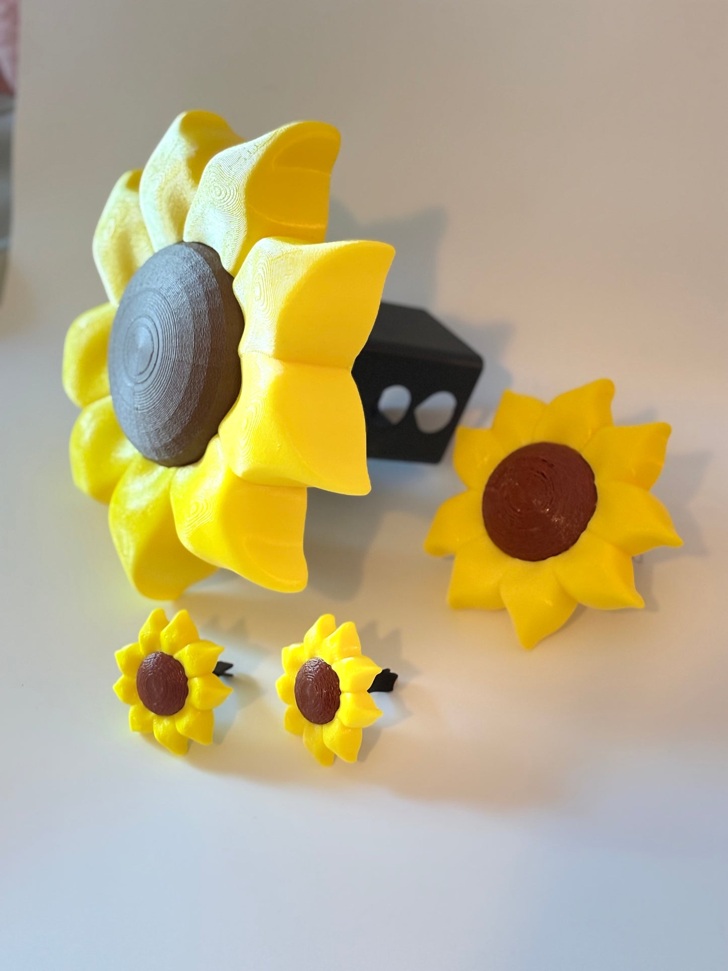 Sunflower Tow Hitch Cover | Sunflower Grille Clip | Sunflower Vent Clips | Floral Vehicle Accessories | 3D Printed Gift