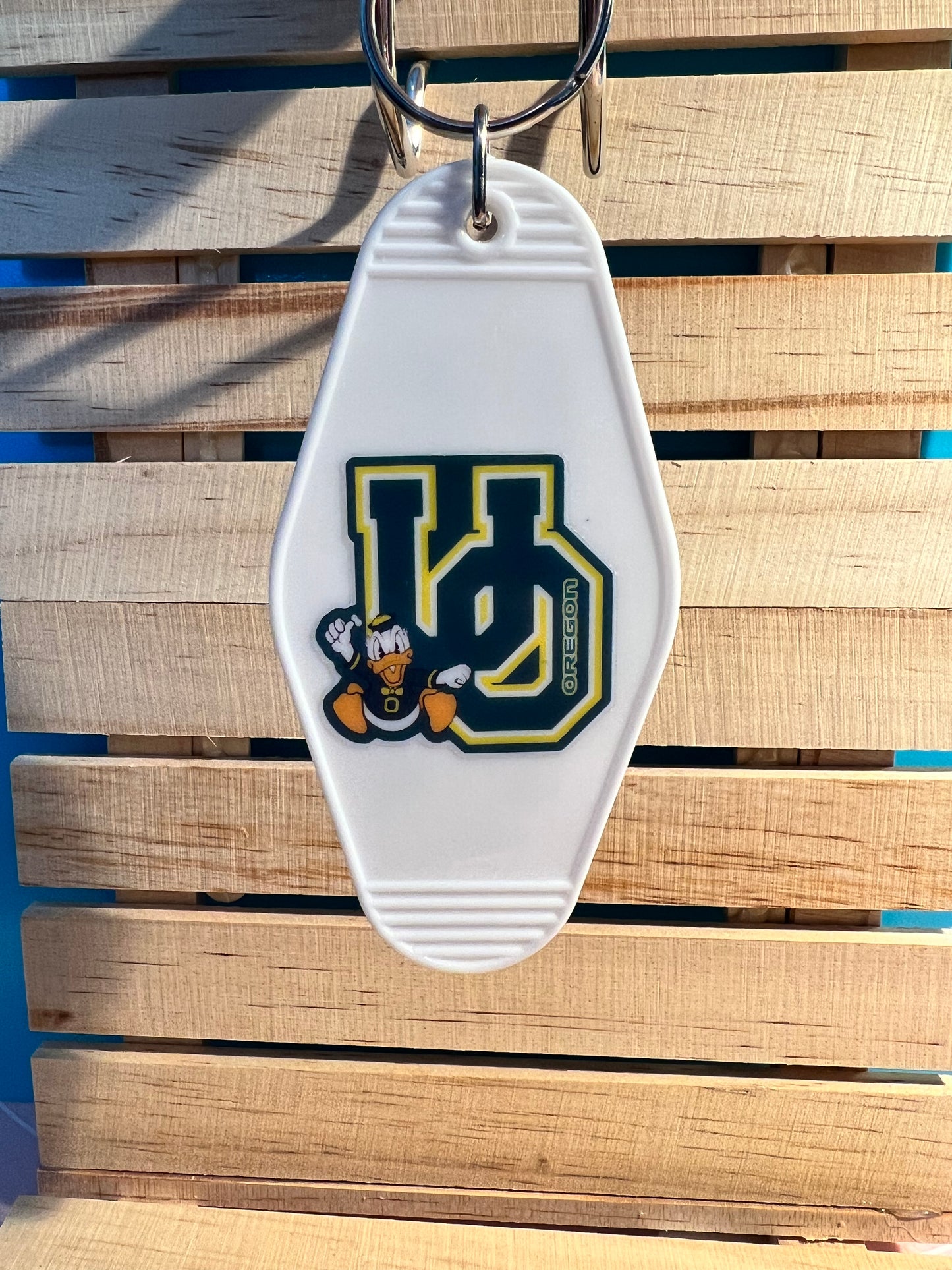 U of O Duck Retro Motel Keychain